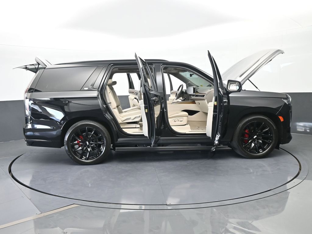 Used 2021 Cadillac Escalade Sport Platinum w/ LPO, ONYX Package RWD image 97