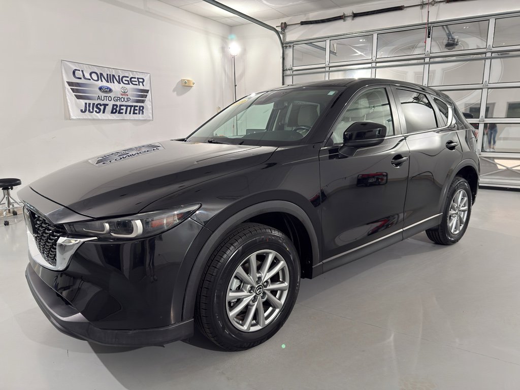 Used 2023 MAZDA CX-5 AWD 2.5 S w/ Preferred Package image 3
