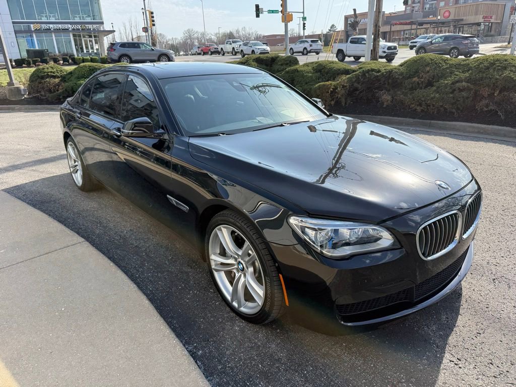 Used 2013 BMW 750Li image 3