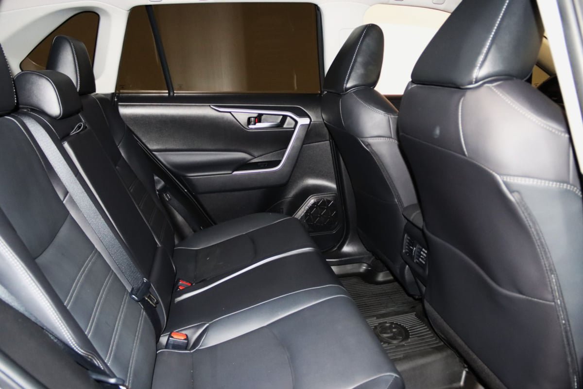 Used 2022 Toyota RAV4 XLE Premium AWD/4WD image 60
