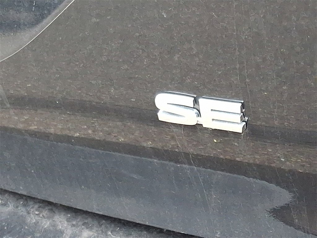 Used 2023 Mitsubishi Outlander SE image 8