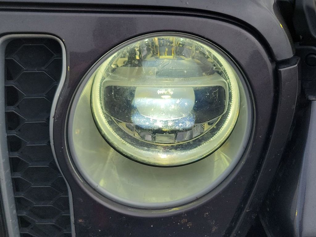 Used 2021 Jeep Wrangler Unlimited Sahara w/ Cold Weather Group image 10