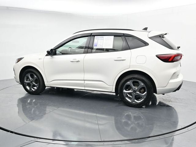 Certified 2024 Ford Escape ST-Line w/ Tech Pack #1 AWD/4WD image 6