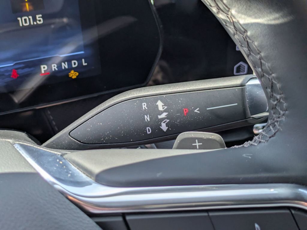 Used 2025 Chevrolet Equinox LT image 23