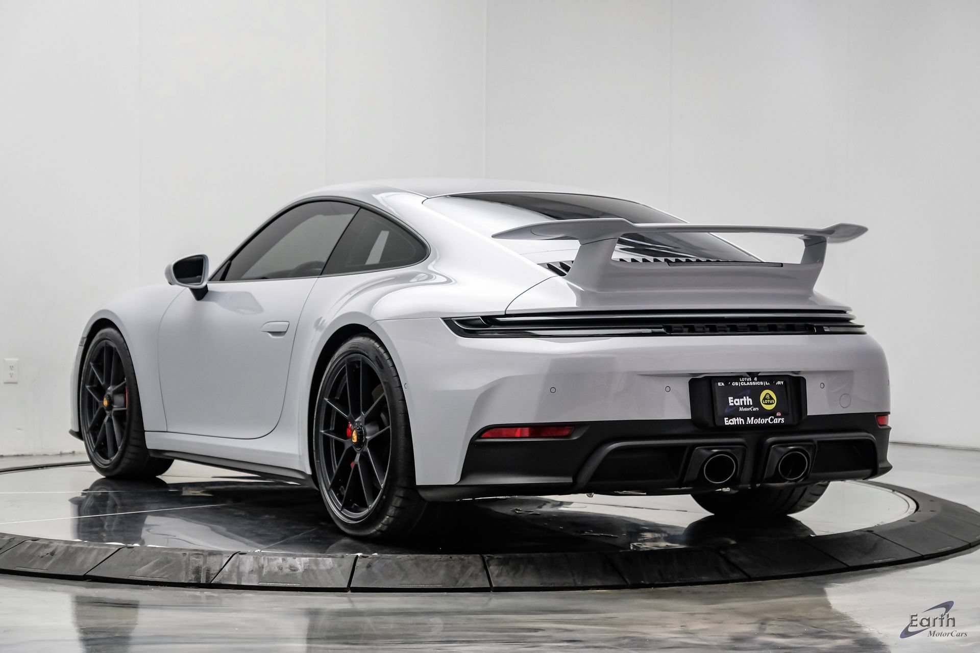 Used 2026 Porsche 911 Carrera GTS RWD image 12