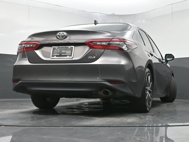 Used 2021 Toyota Camry XLE FWD image 31