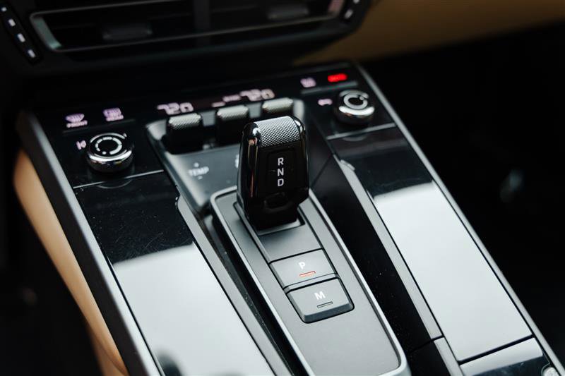 Used 2020 Porsche 911 Carrera RWD image 25