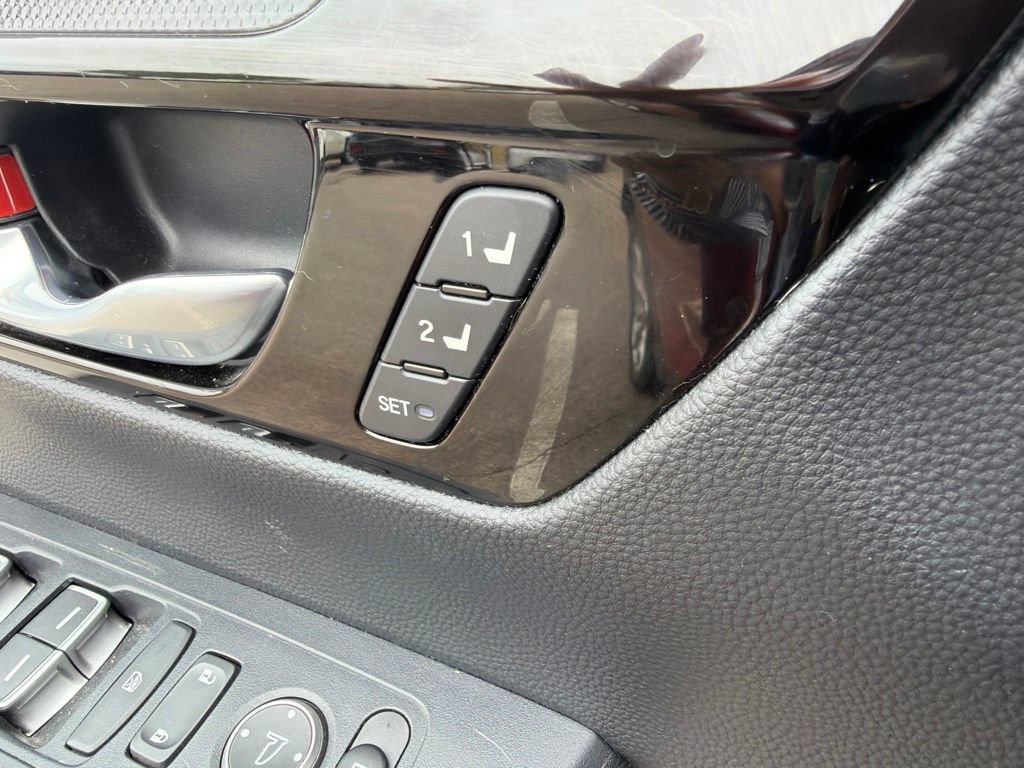 Used 2023 Honda CR-V EX-L image 25