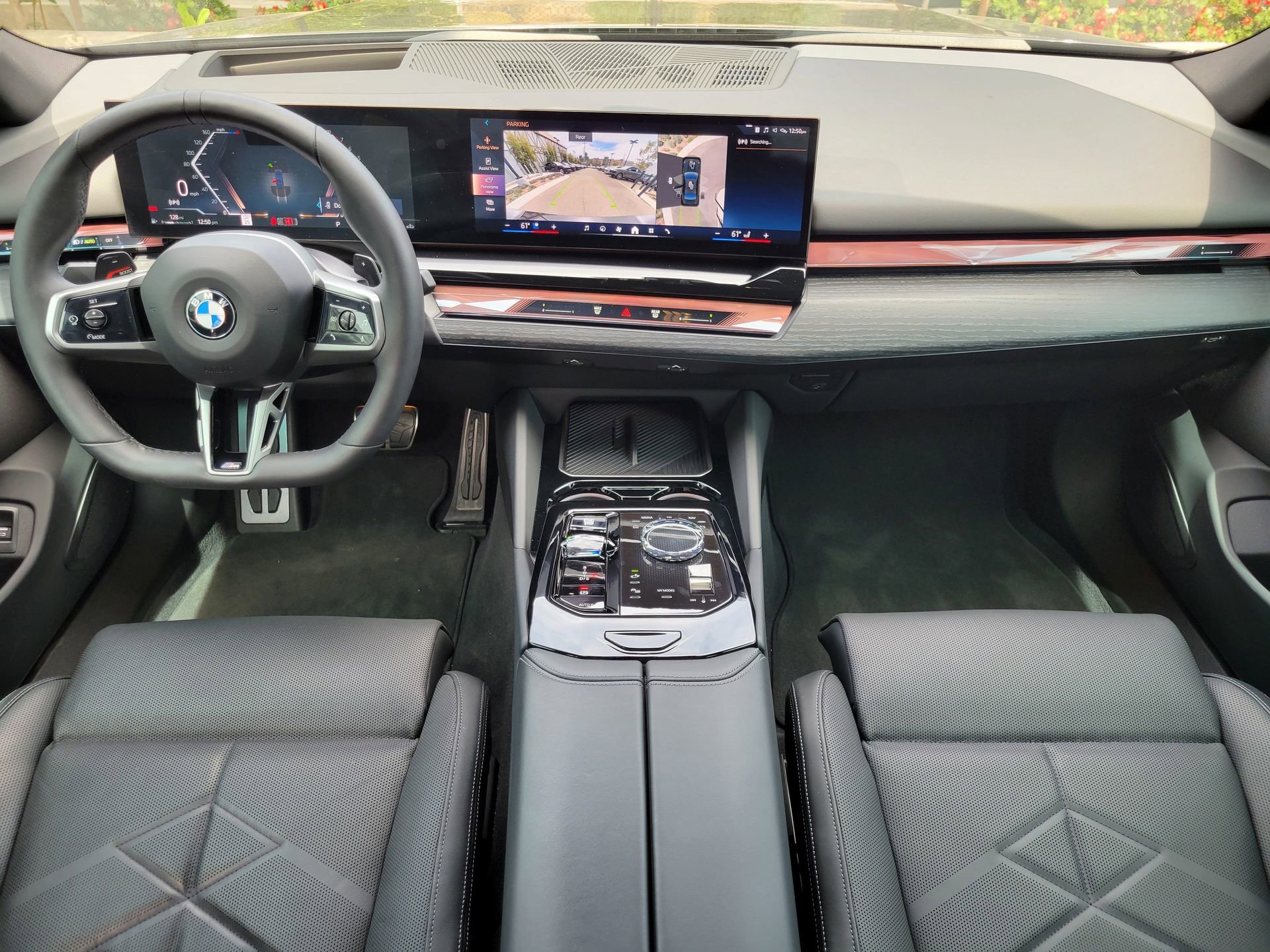 Used 2024 BMW 540i xDrive w/ Executive Package image 12