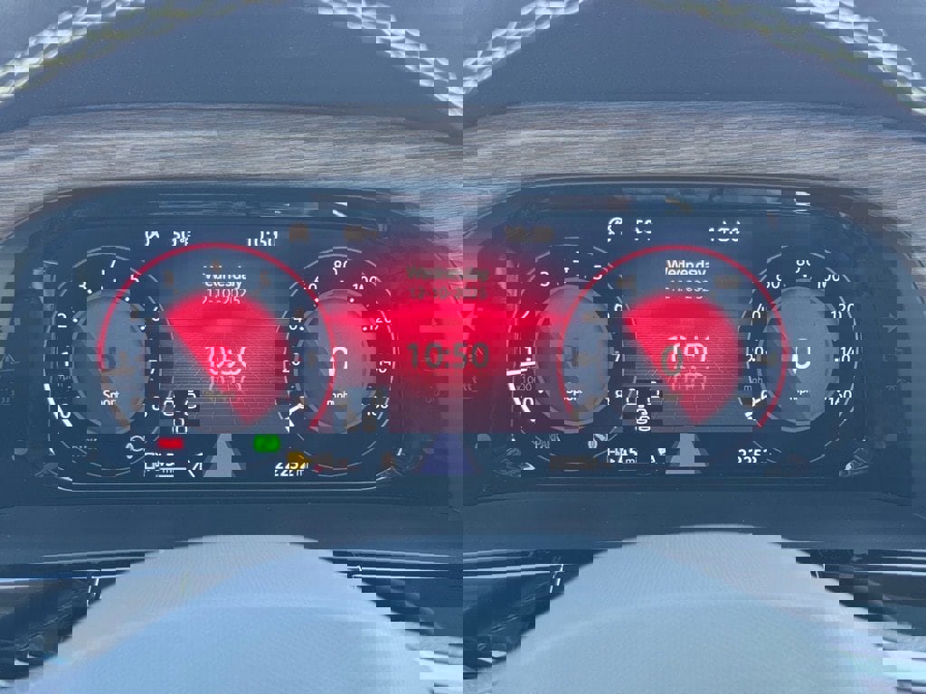 Used 2024 Volkswagen Atlas SEL image 19