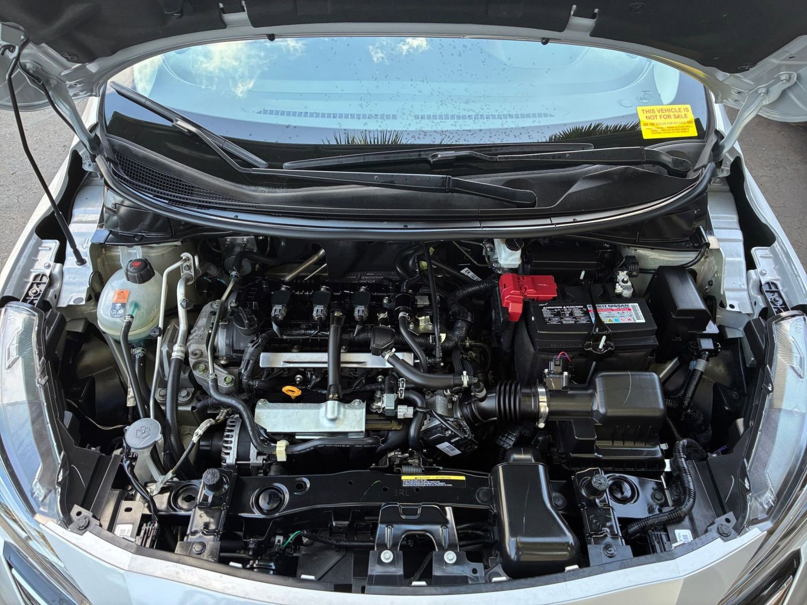 Used 2025 Nissan Versa SV image 30