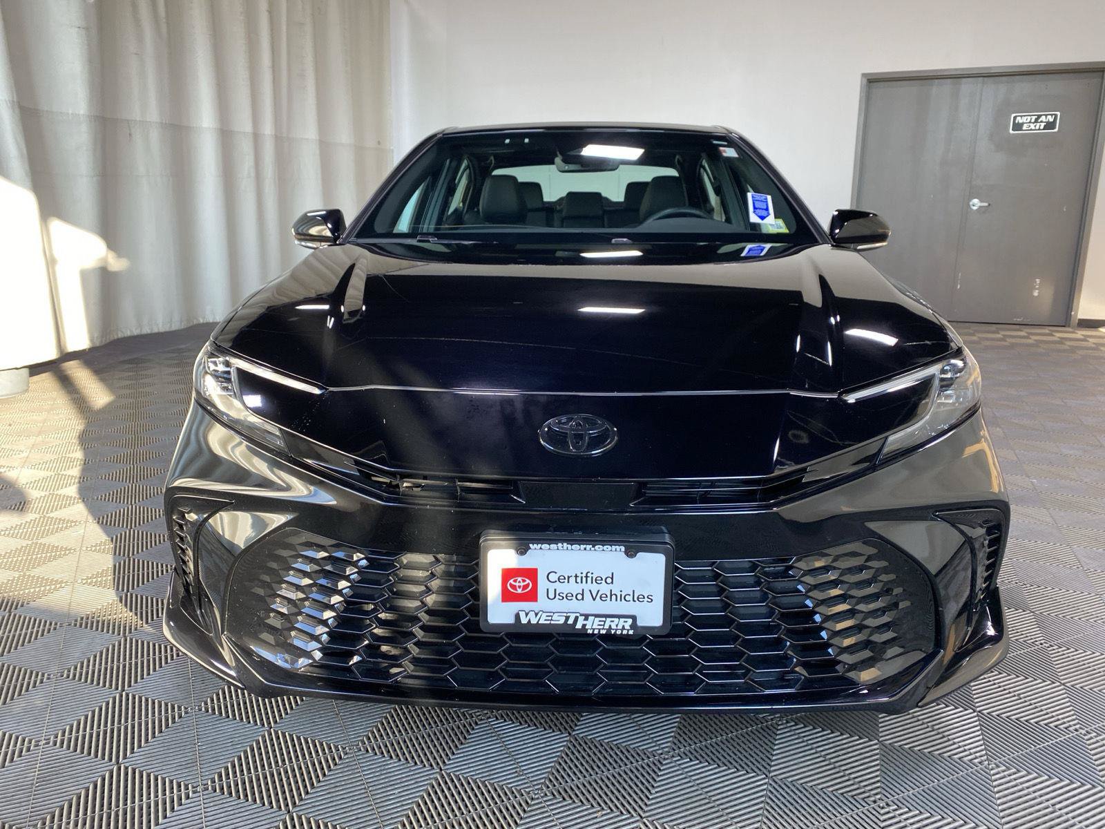 Certified 2025 Toyota Camry XSE FWD image 5