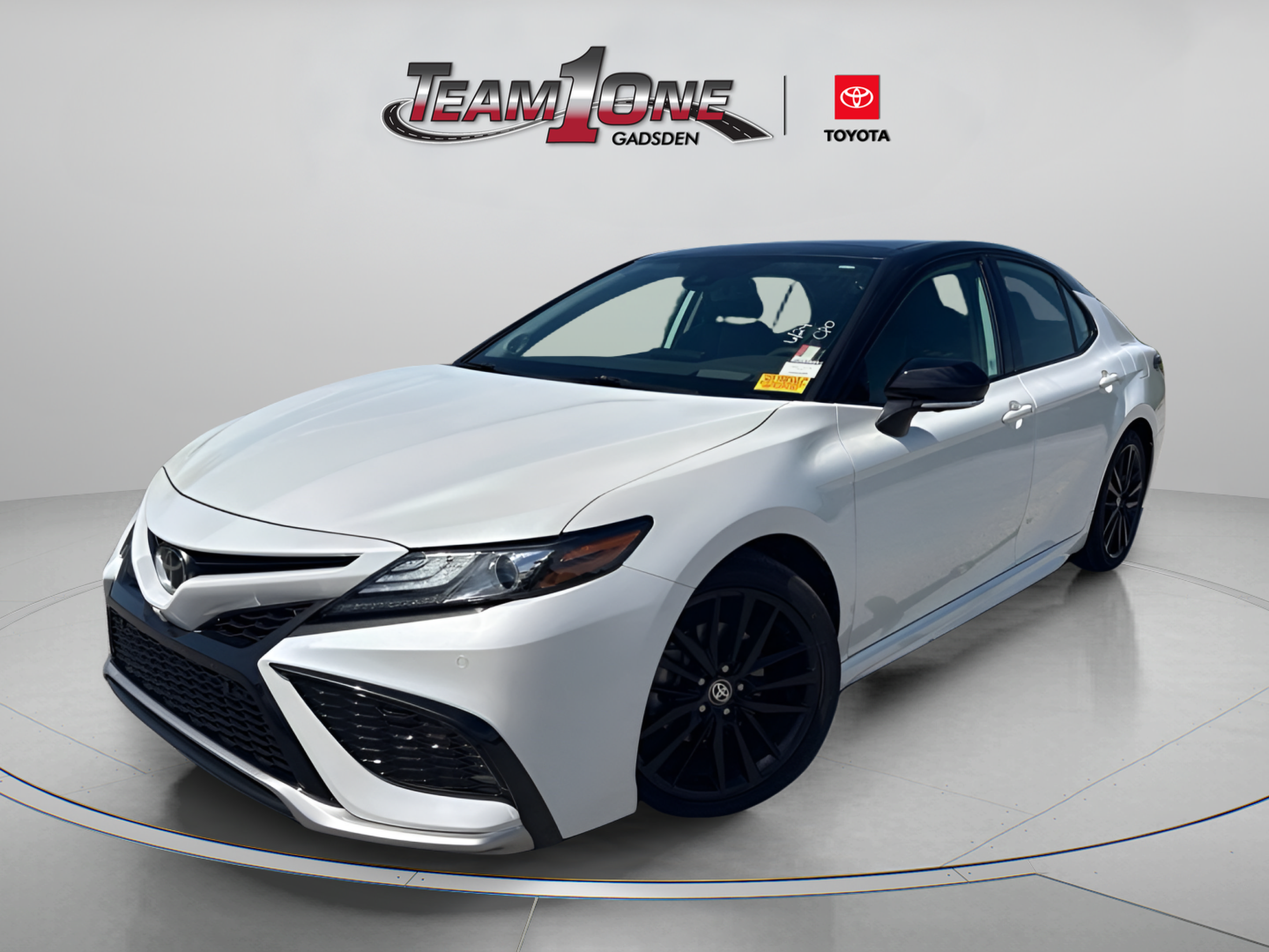 Used 2024 Toyota Camry XSE w/ Navigation Package FWD image 4