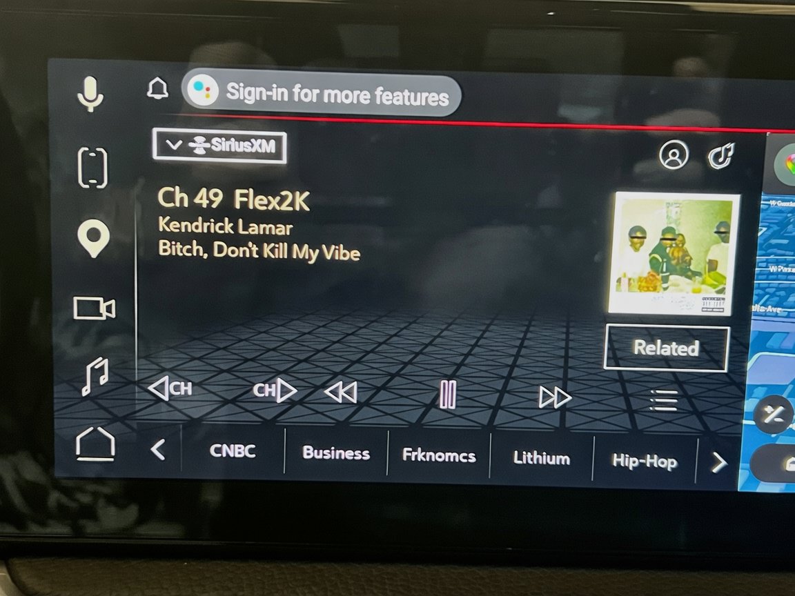 Used 2023 GMC Sierra 1500 Denali w/ Technology Package AWD/4WD image 11