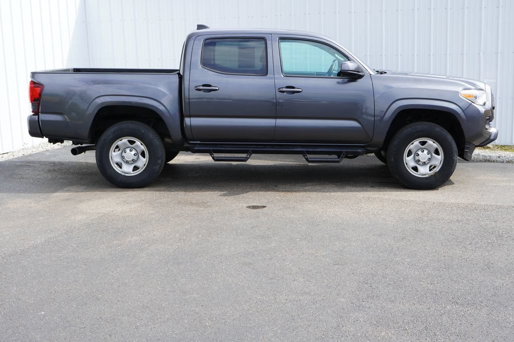 Used 2023 Toyota Tacoma SR AWD/4WD image 2