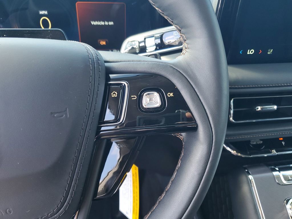 New 2025 Lincoln Aviator 2WD w/ Jet Appearance Package image 26