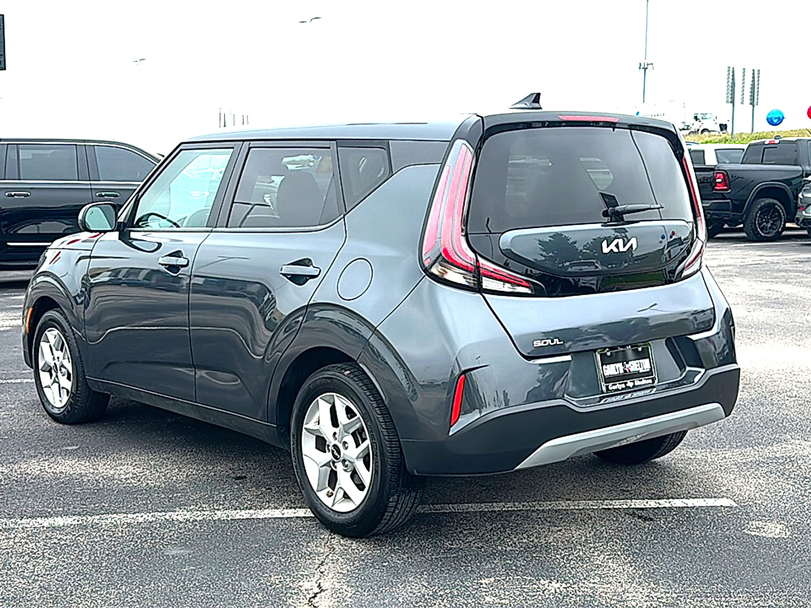 Used 2024 Kia Soul LX w/ Option Group 015 FWD image 6
