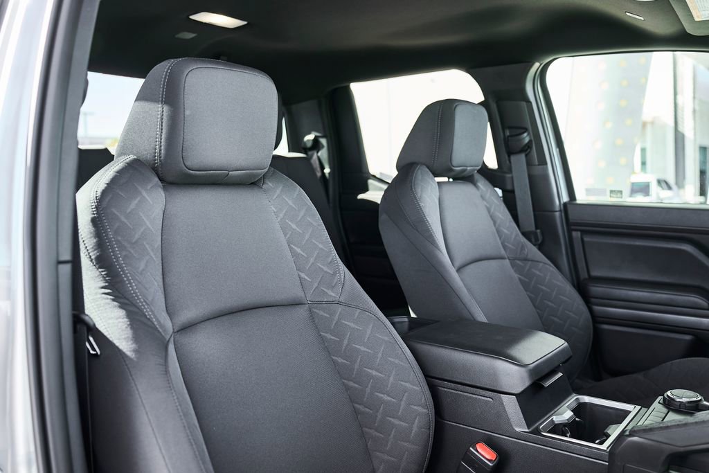 Used 2025 Toyota Tacoma SR5 image 10