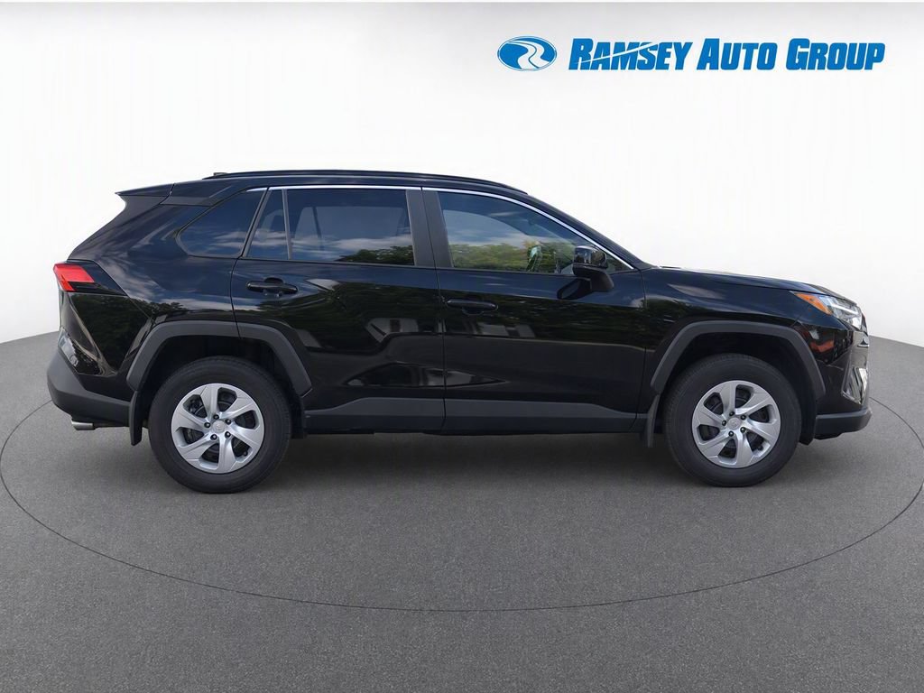 Used 2023 Toyota RAV4 LE AWD/4WD image 8