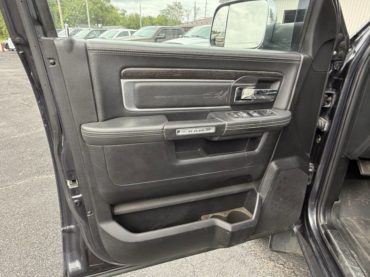 Used 2015 RAM 1500 Limited AWD/4WD image 15