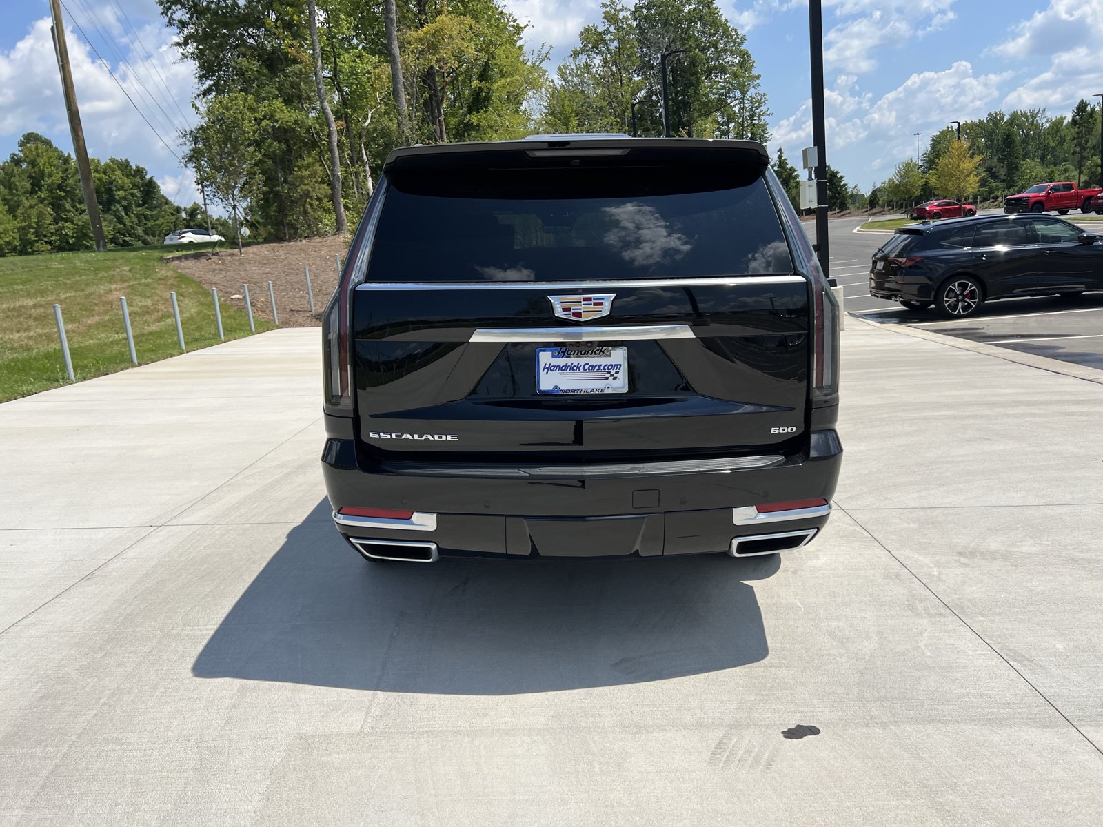 Used 2025 Cadillac Escalade Premium Luxury w/ Touring Package AWD/4WD image 7