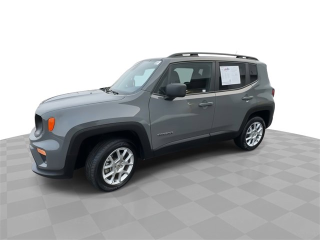 Used 2022 Jeep Renegade Latitude w/ Sun/Sound Group image 7