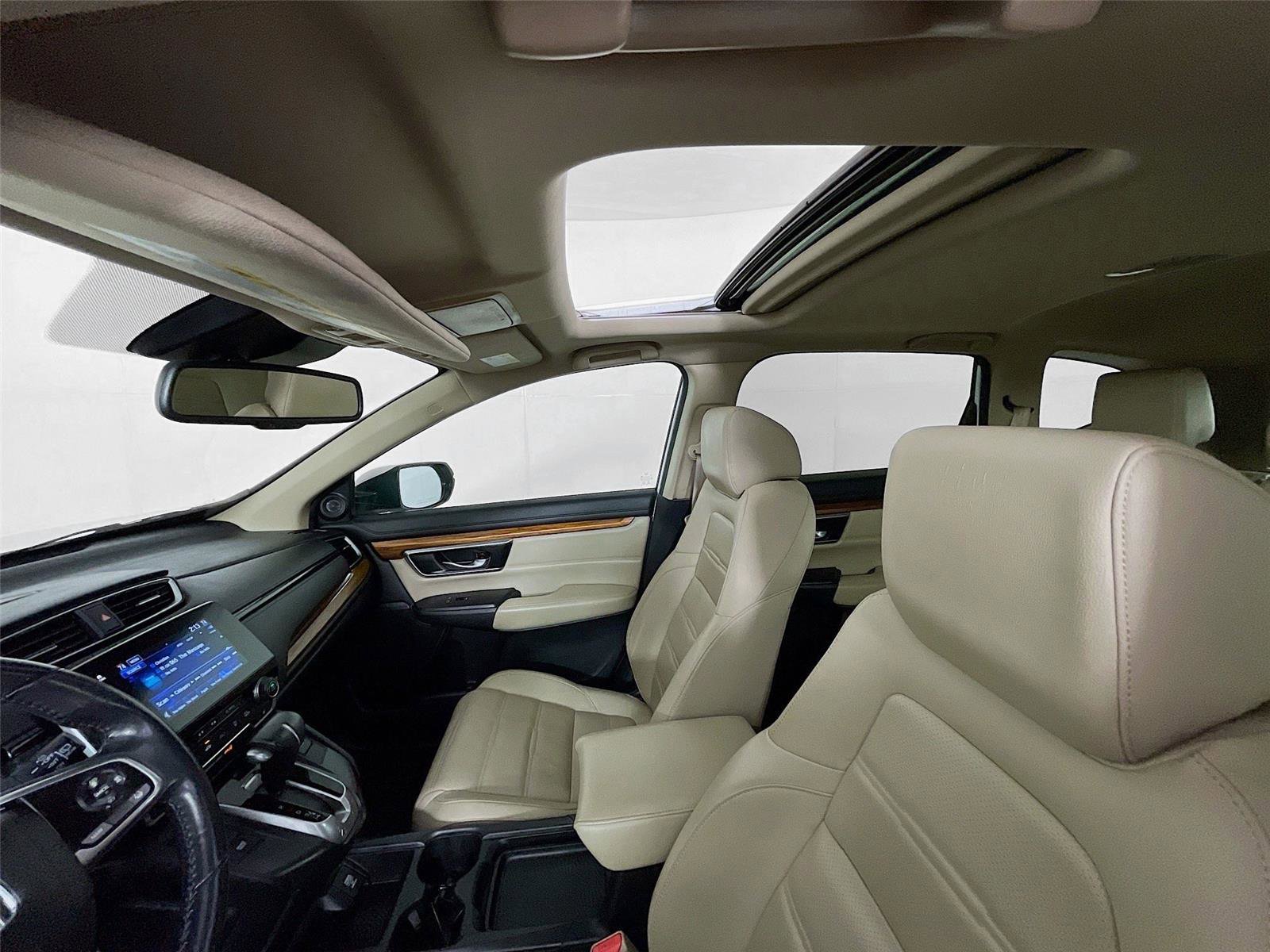 Used 2019 Honda CR-V Touring image 11