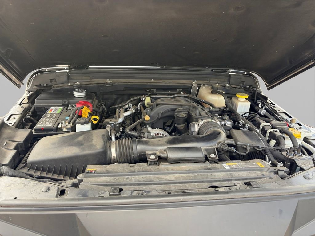 Used 2022 Jeep Gladiator Sport image 9