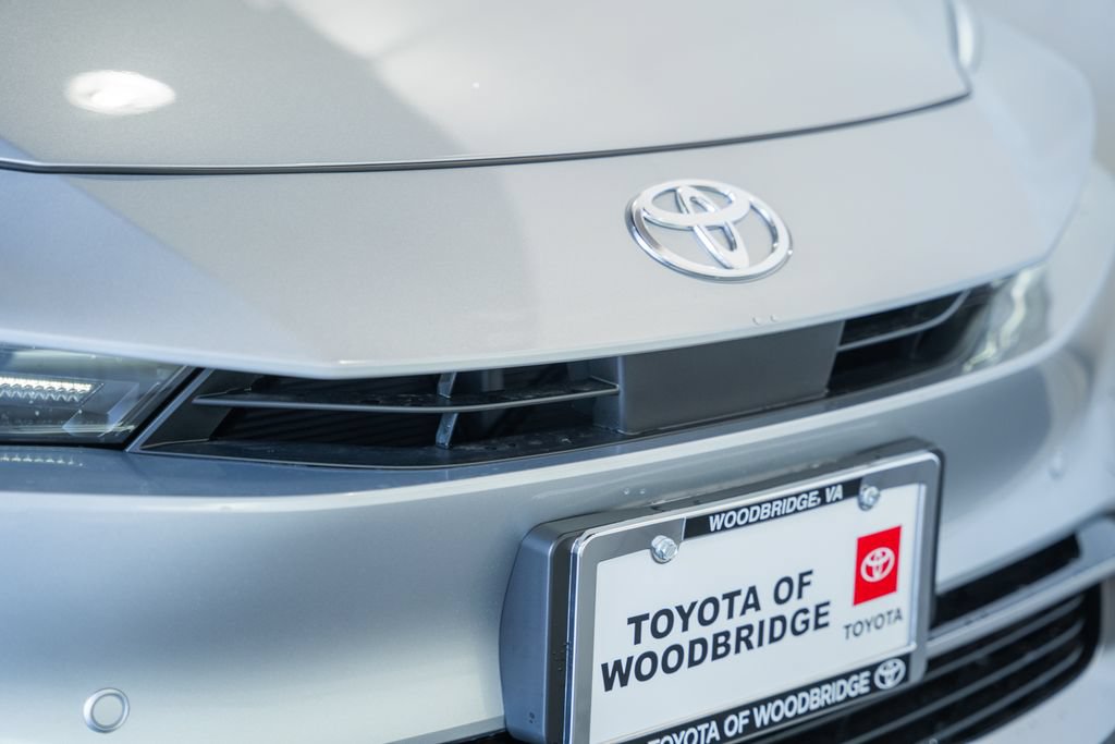 New 2026 Toyota Prius Plug-In Hybrid FWD image 10