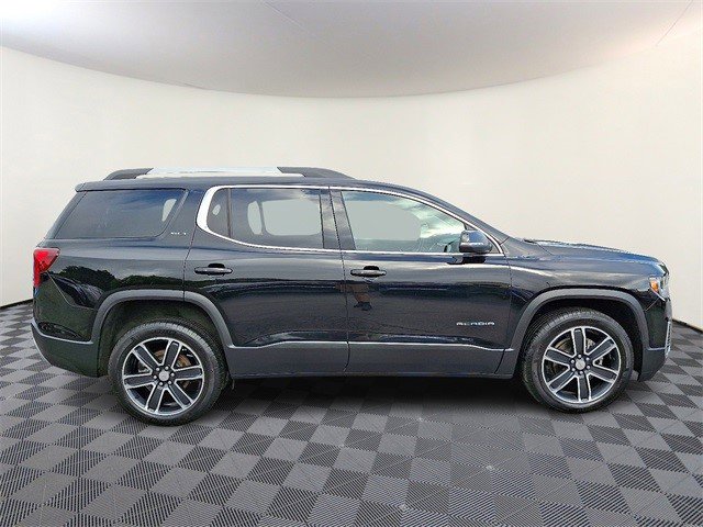 Certified 2023 GMC Acadia SLT w/ Preferred Package image 8