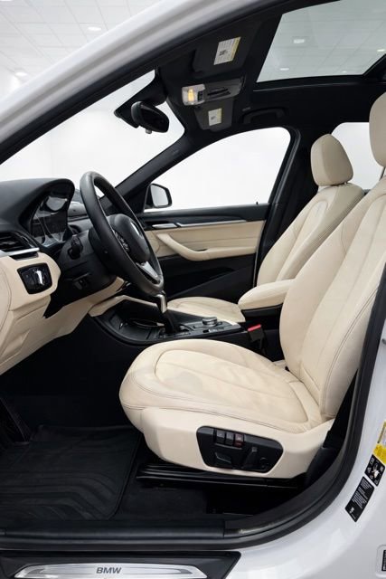 Used 2018 BMW X1 xDrive28i w/ Premium Package image 8