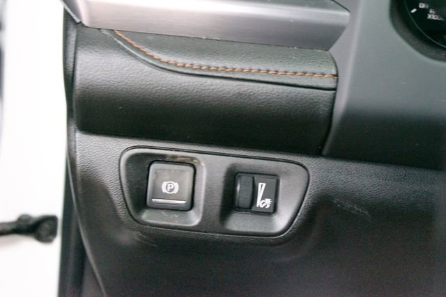 Used 2020 GMC Acadia AT4 w/ GMC Pro Grade Package AWD/4WD image 15