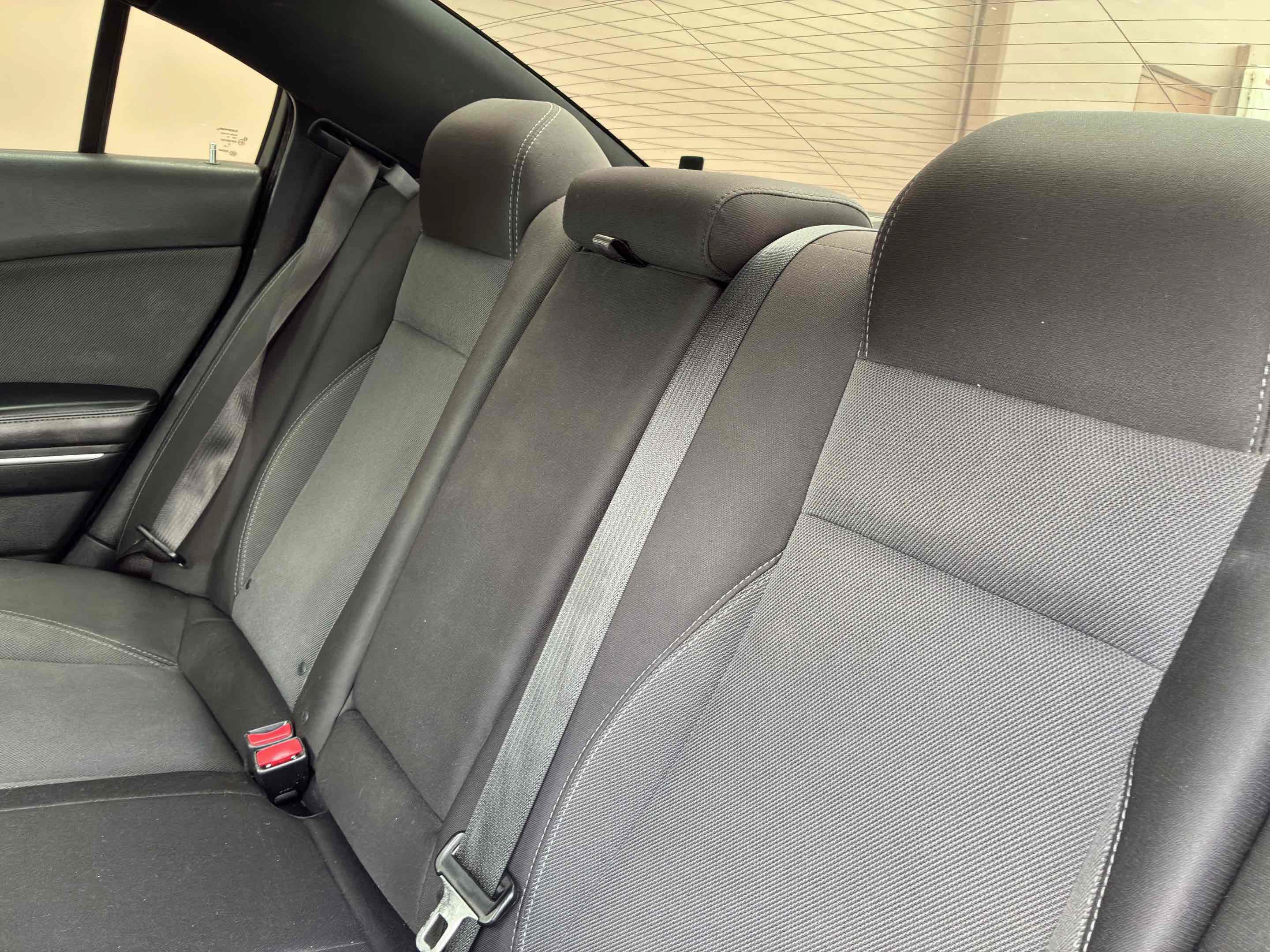 Used 2015 Dodge Charger SE RWD image 49