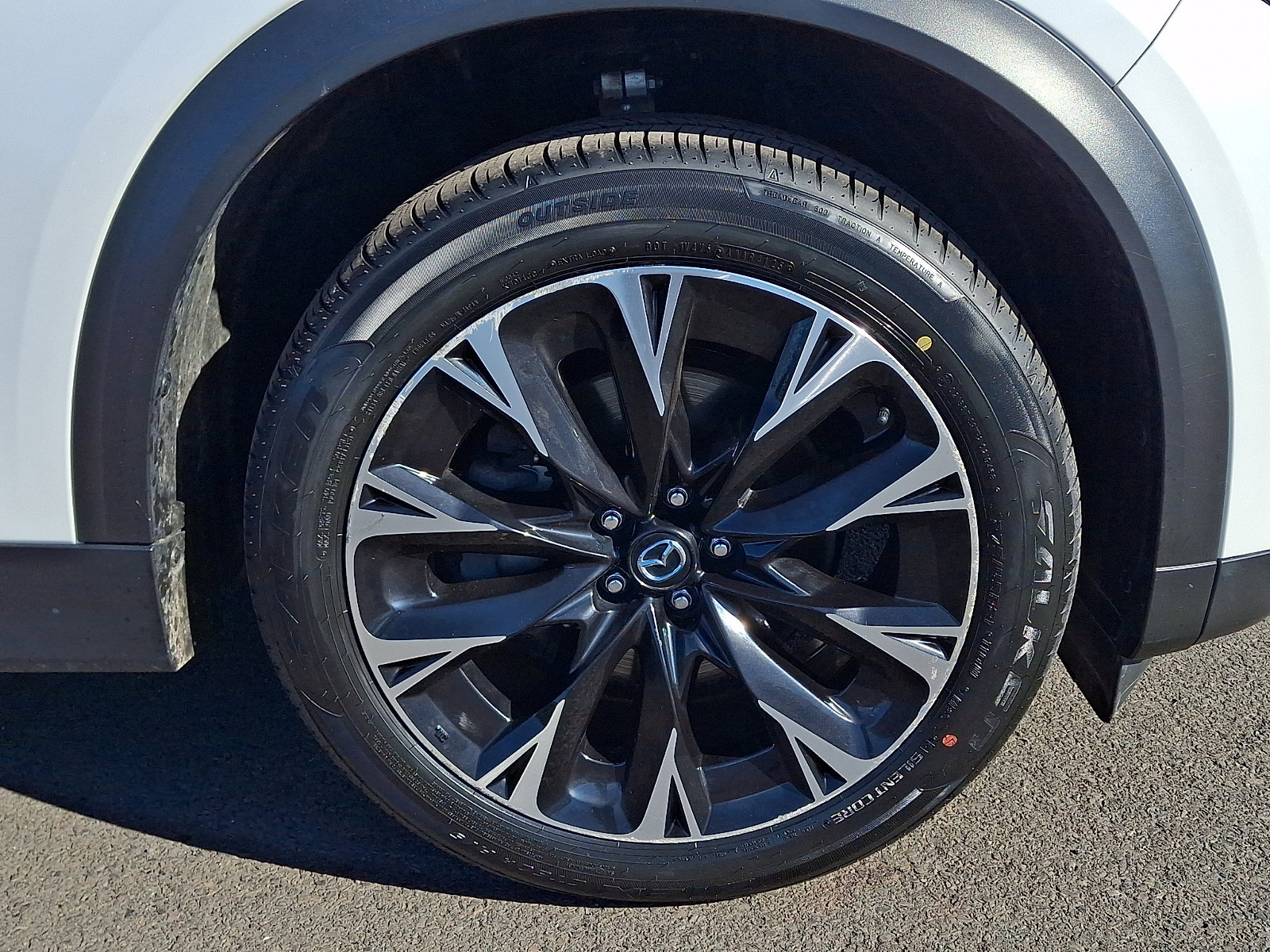 Certified 2024 MAZDA CX-90 Plug-In Hybrid w/ Premium Plus image 9