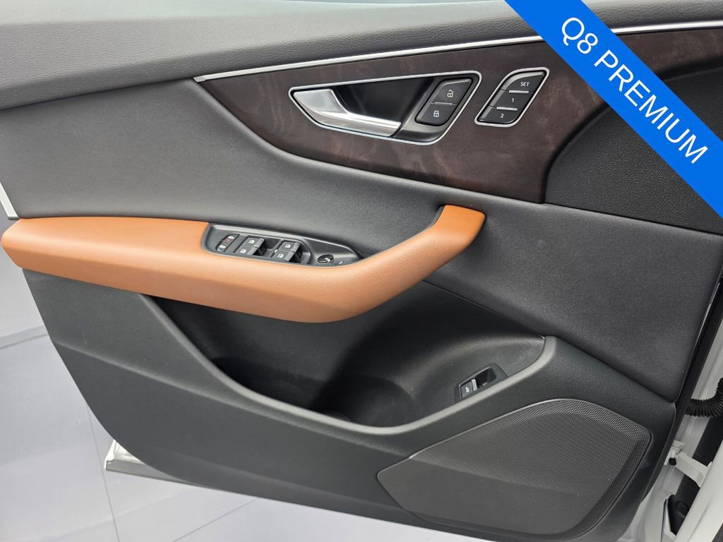 Used 2019 Audi Q8 Premium image 24