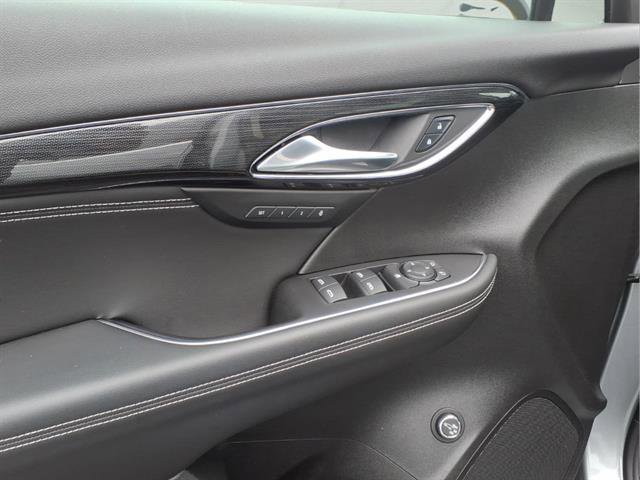 Used 2023 Buick Envision Essence image 9