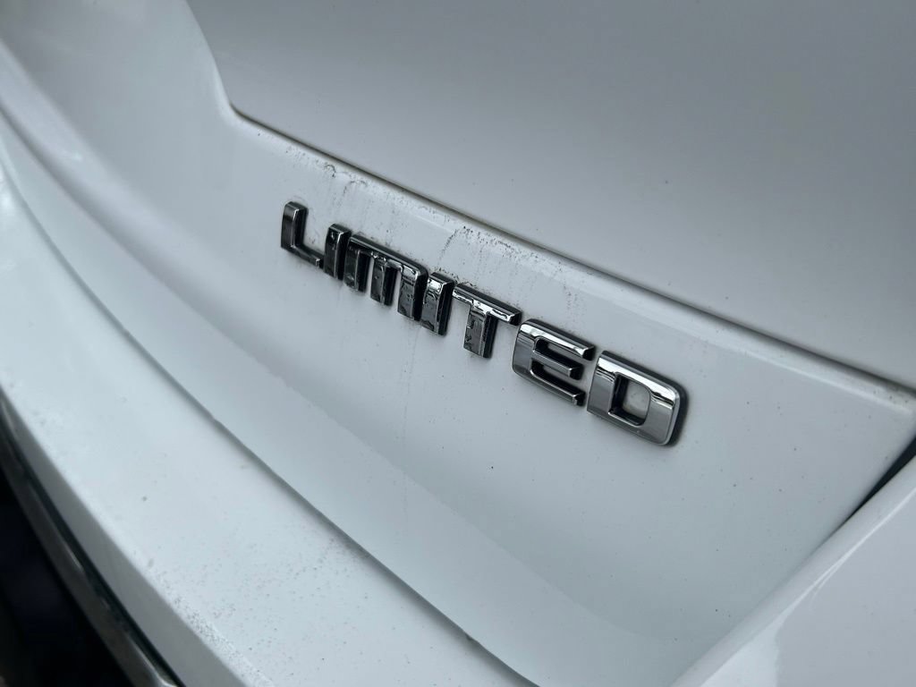 Certified 2022 Jeep Grand Cherokee L Limited RWD image 42