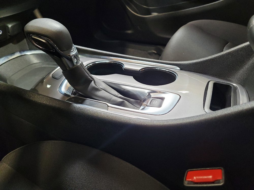 Used 2023 Chevrolet Malibu LT FWD image 26