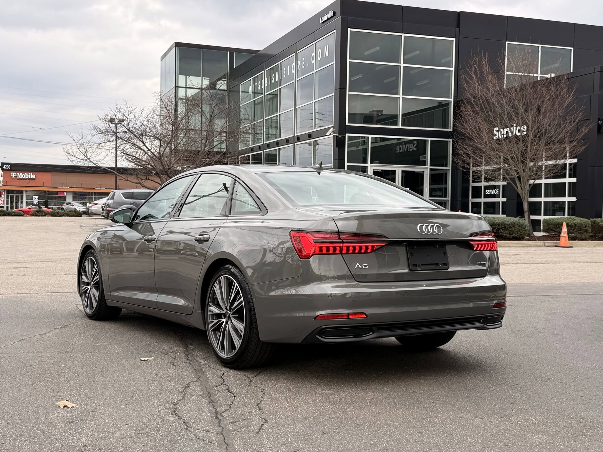 Used 2023 Audi A6 Premium Plus image 3