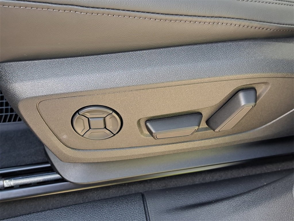 New 2025 Audi Q3 2.0T Premium image 19