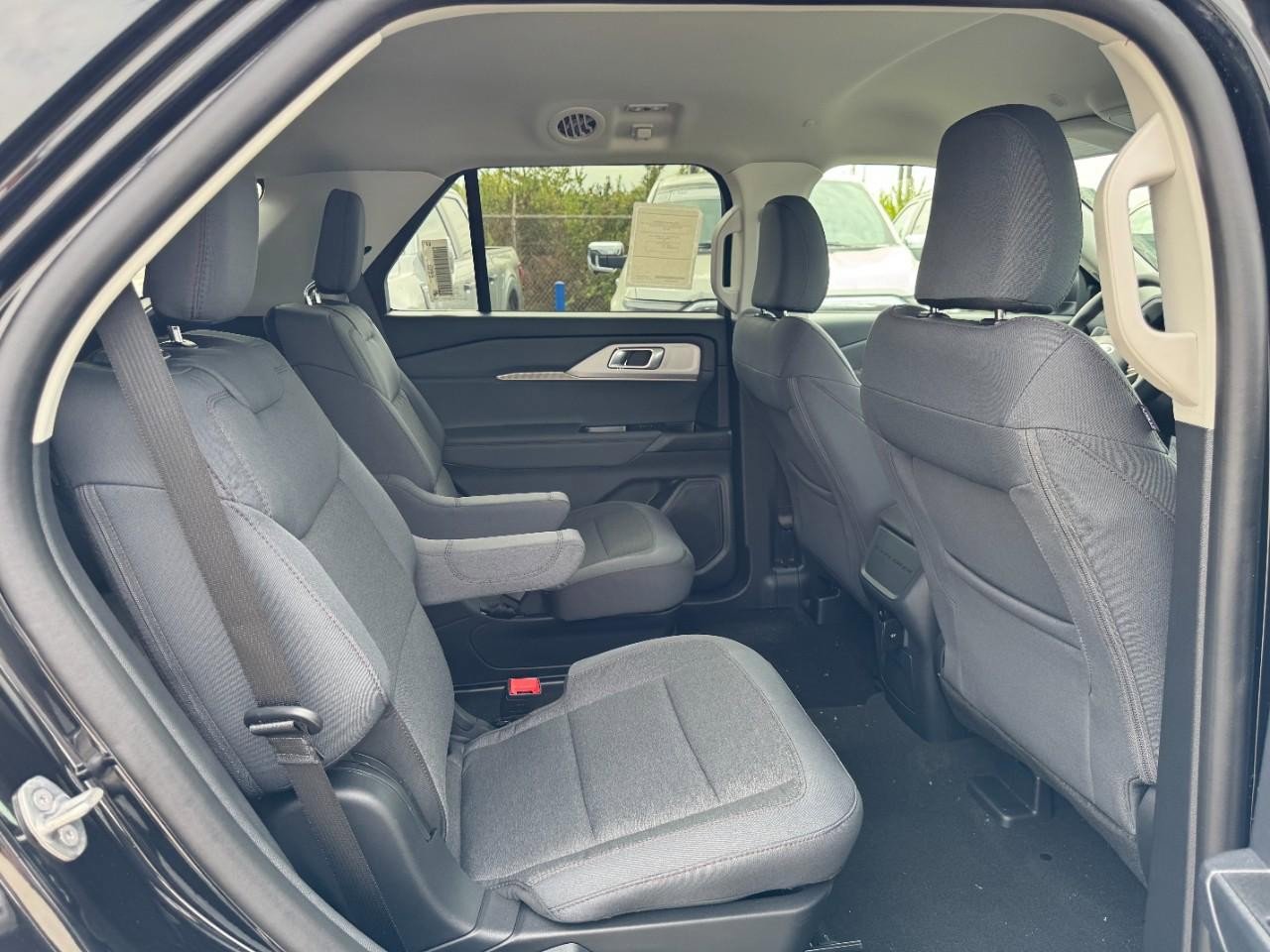 New 2026 Ford Explorer Active AWD/4WD image 6