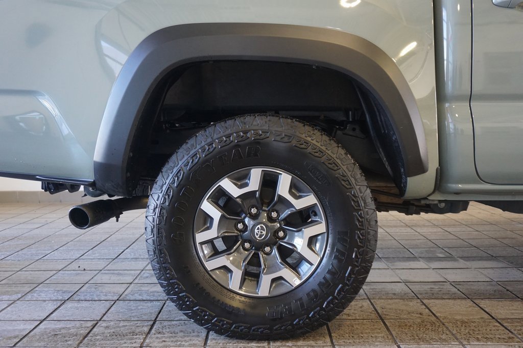 Used 2023 Toyota Tacoma TRD Off-Road image 30