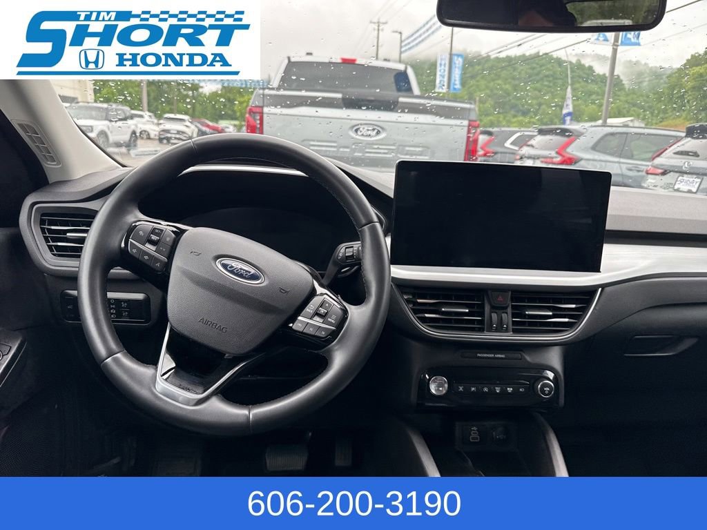 Used 2024 Ford Escape Platinum AWD/4WD image 13
