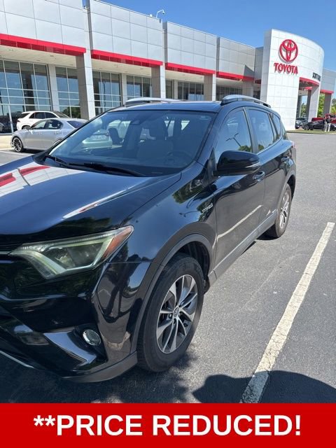 Used 2017 Toyota RAV4 XLE AWD/4WD video 2