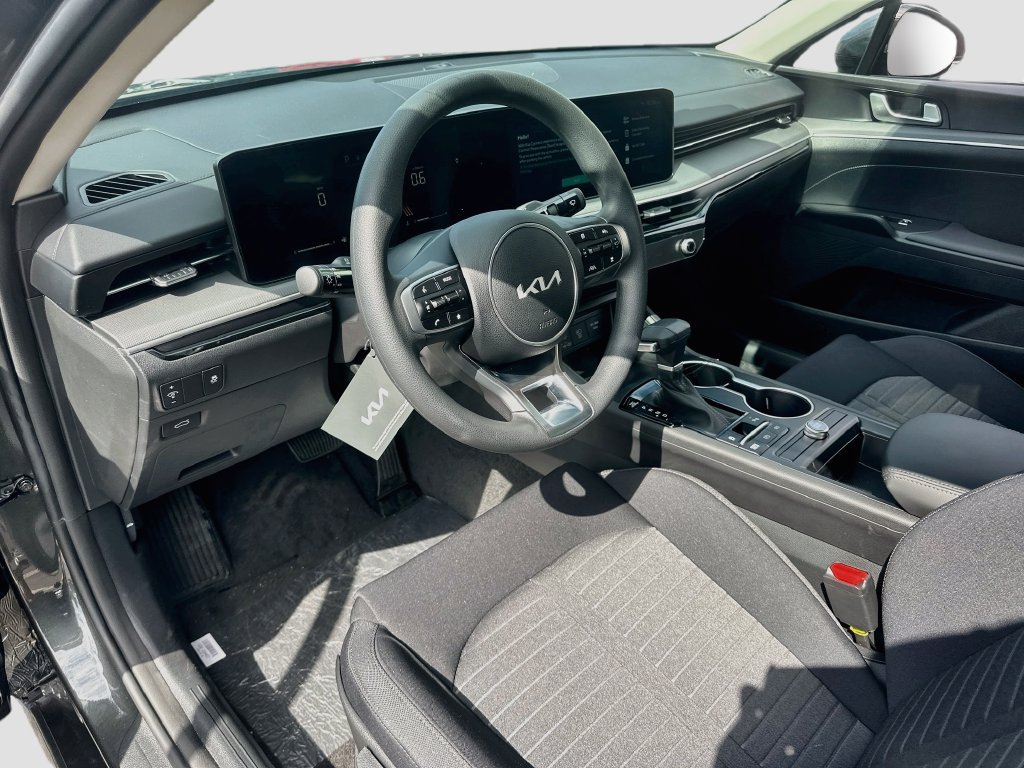 New 2026 Kia K5 LXS FWD image 9