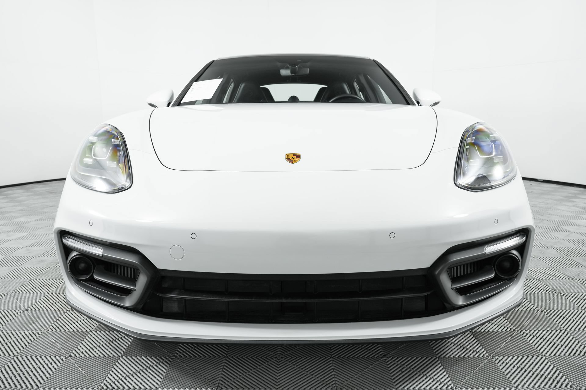 Used 2023 Porsche Panamera Platinum Edition RWD image 11