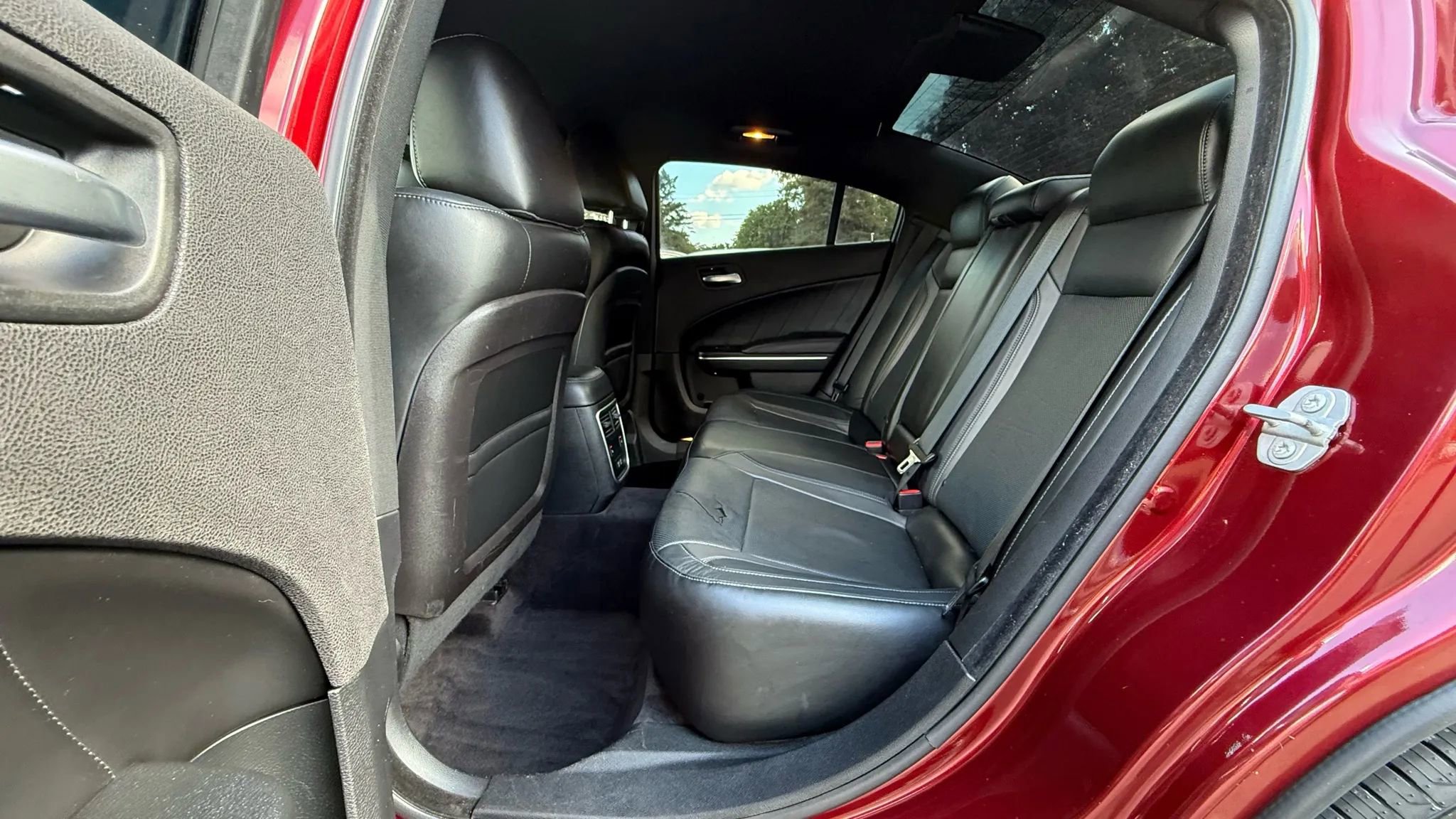 Used 2017 Dodge Charger SXT w/ AWD Plus Group image 25