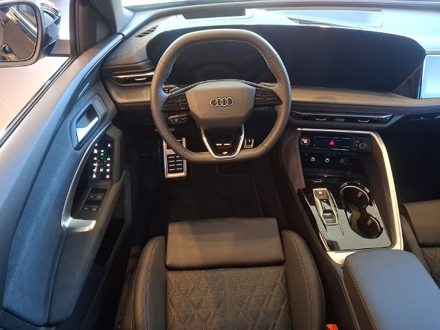 New 2026 Audi SQ5 Premium Plus AWD/4WD image 7