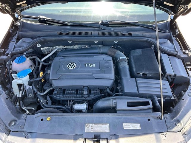 Used 2015 Volkswagen Jetta Sport FWD image 11