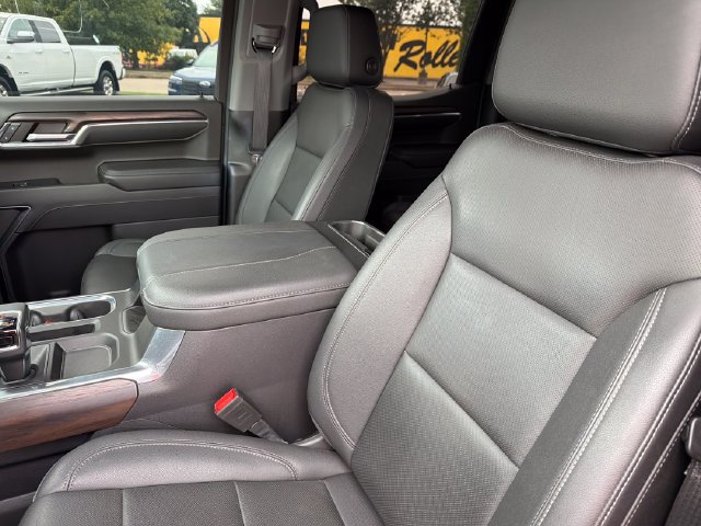 Used 2023 GMC Sierra 1500 SLT w/ SLT Premium Package AWD/4WD image 19